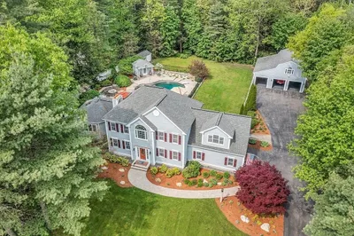 304 Riverbend Drive 1