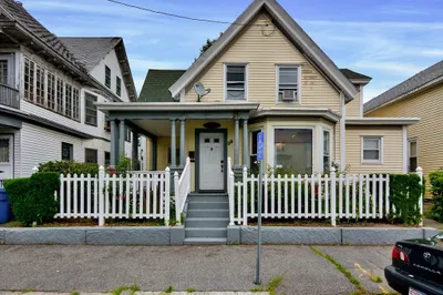 39 E Haverhill St 1