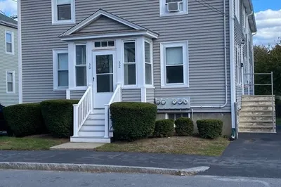 30 Roberts Street #A