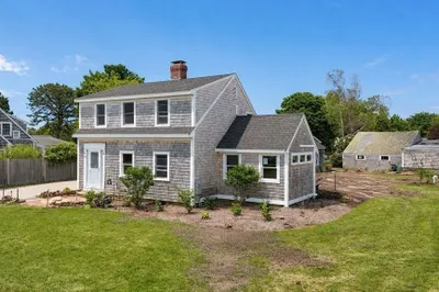33 Pleasant St 1