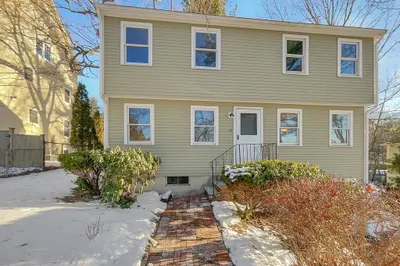 16 Bird Hill Rd 1