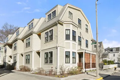 5 Atwood Sq #5 1