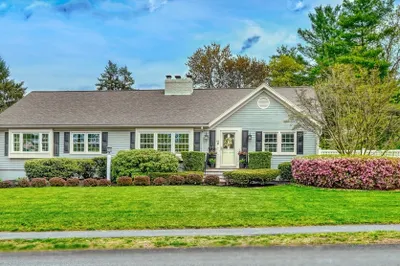94 Hawktree Drive 1