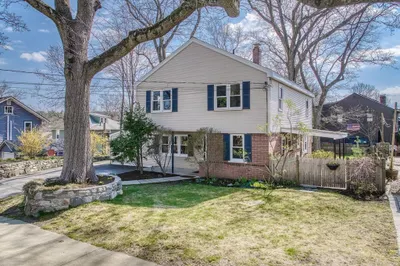 62 Upton Rd