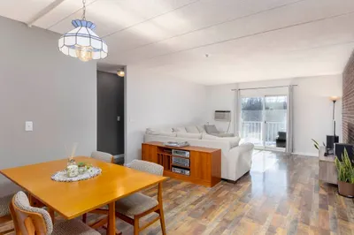 70 Webster St #211