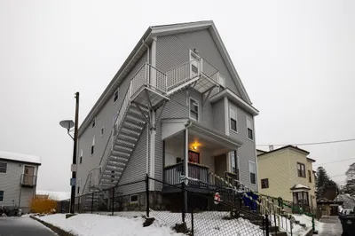 140 Pearce St
