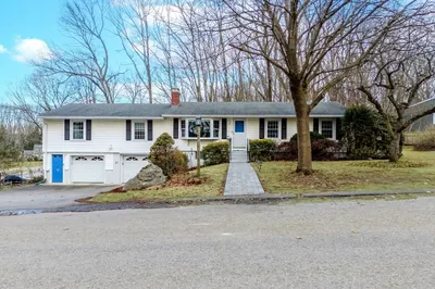 30 Valley Hill Dr 1