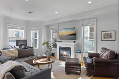 52 Green Street #2