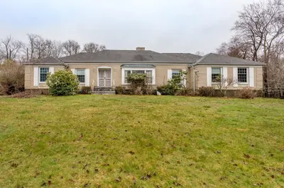 77 Neponset Valley Pkwy 1