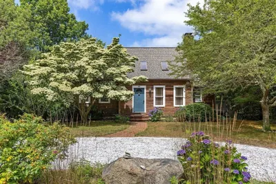 20 White Pines Drive 1