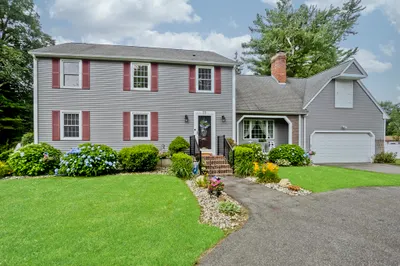 75 Tanglewood Dr 1