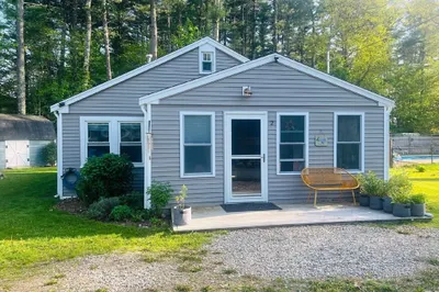2 Sherwood Forest Ave 1