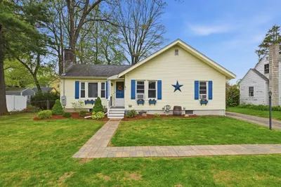 61 Wood Avenue