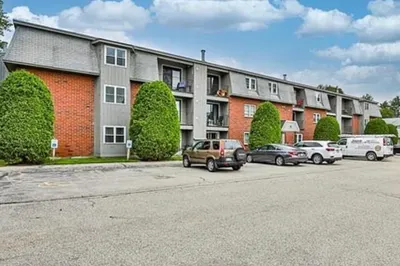 5 Blackstone Dr #9