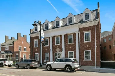 410 Washington St #103