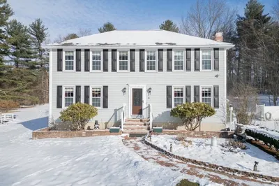 3 Joyce Dr