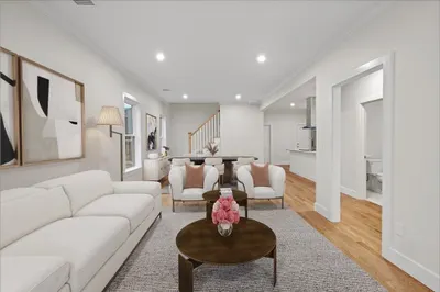 17-19 Cameron Ave #19