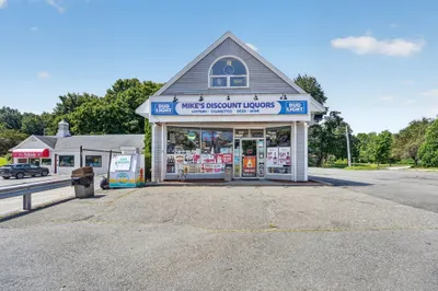 21 South Main St 1
