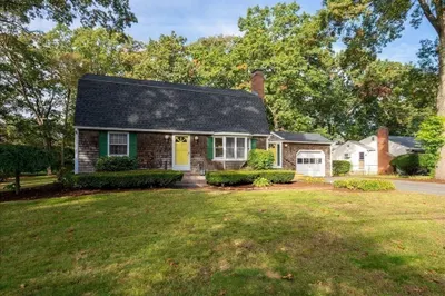 18 Wimbleton Dr 1