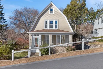 41 Baker Ave