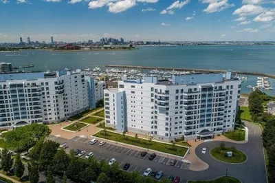 2001 Marina Dr #316 1