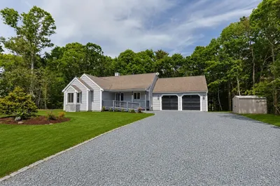 24 Widow Coombs Walk 1