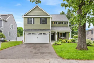 83 Cottage St 1