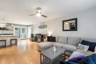 63 Bolton St #63