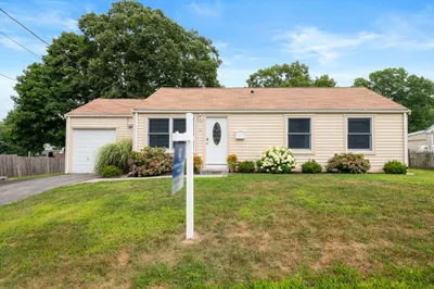 21 Karen Ln