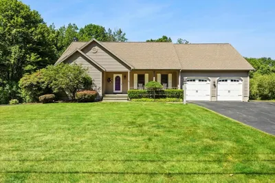 44 Stoney Road 1