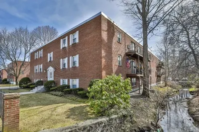 276 Albion St #5