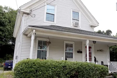 38 Cherry St 1