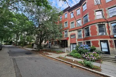15-17 University Rd #26