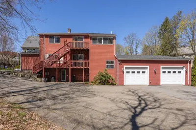 229 Bedford Street 1