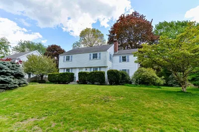 51 Boulder Brook Rd