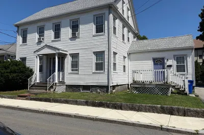 4 Mechanic St #1 1