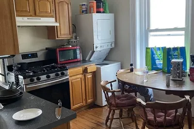 227 Roxbury St #3