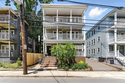216 Cedar St #3