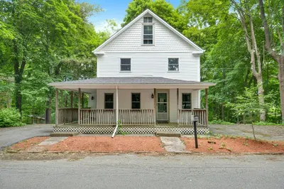 10 Walcott St 1