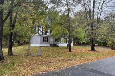 42 Kendell Ln