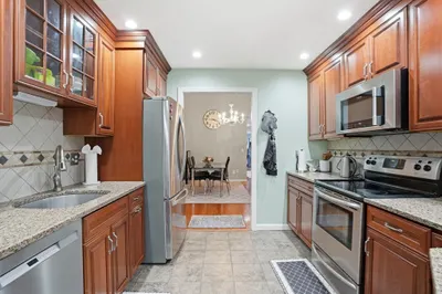 11 Royal Lake Dr #6 1