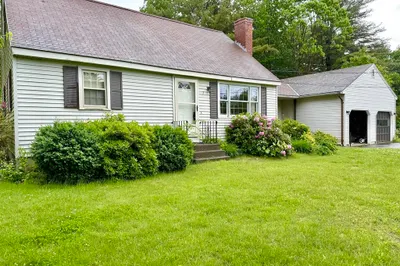 7 Walnut Drive 1