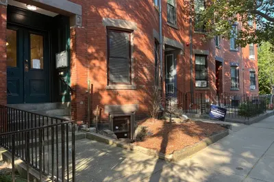 218 Northampton St #1