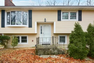 3 Dewitt Rd 1