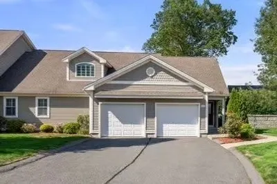 517 Ideal Lane #401 1