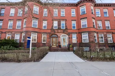 1807 Beacon St #3