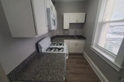 738 Washington Street #7
