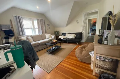 27 Vernon St #3