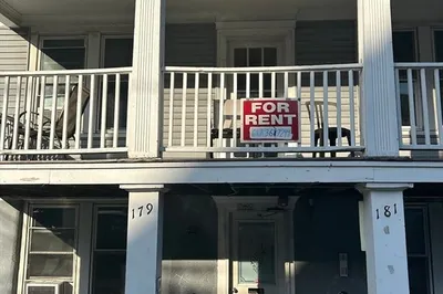 179 Campbell Ave #4