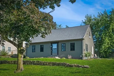 3 Riverside Street